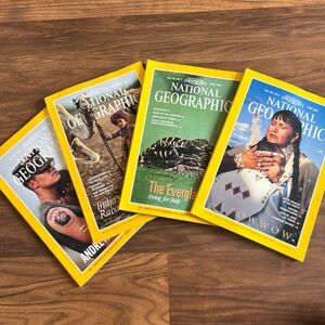 4 National Geographic Magazines from 1993/94